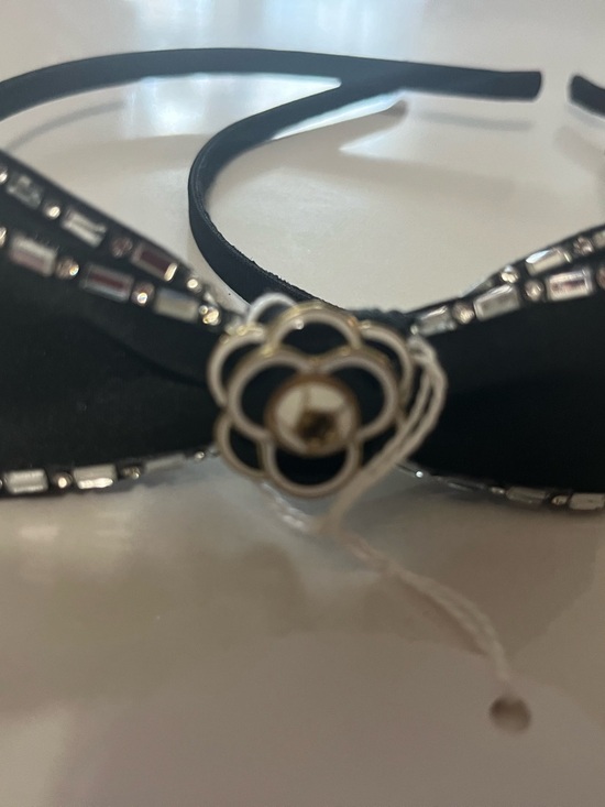 Headbands - Picture 3 of 4